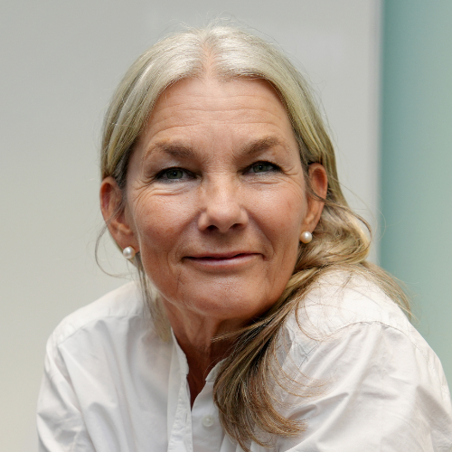 Dr. Bettina Hansen